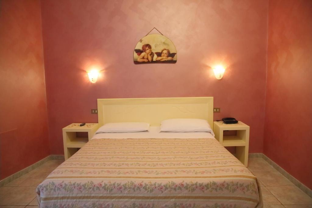 Hotel Principe Amedeo Рим Номер фото